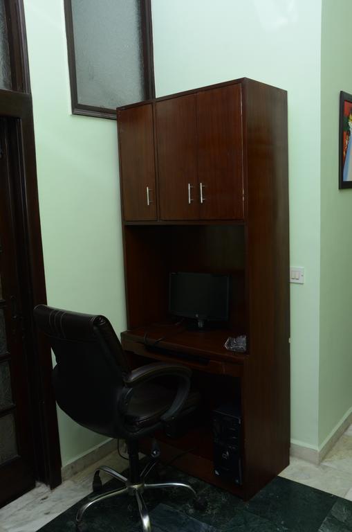 Namaste Apartments Нью-Дели Экстерьер фото