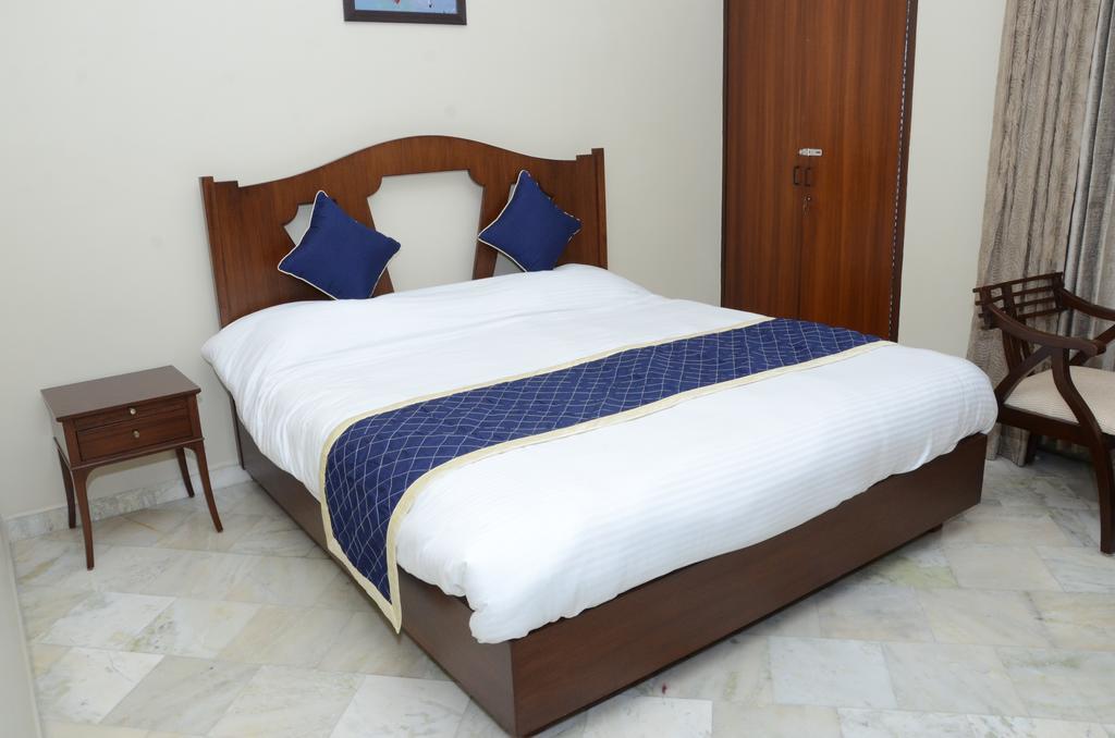 Namaste Apartments Нью-Дели Номер фото