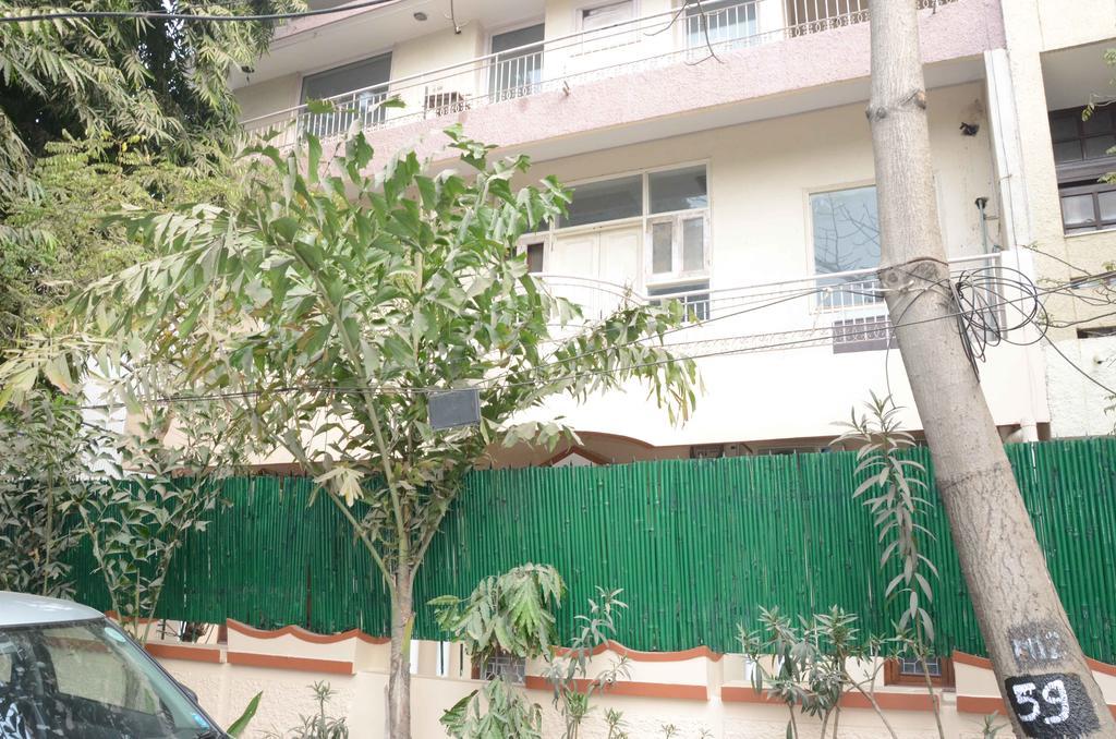 Namaste Apartments Нью-Дели Экстерьер фото