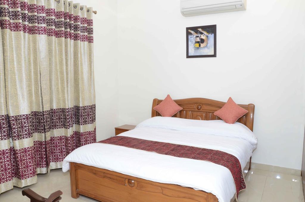 Namaste Apartments Нью-Дели Экстерьер фото