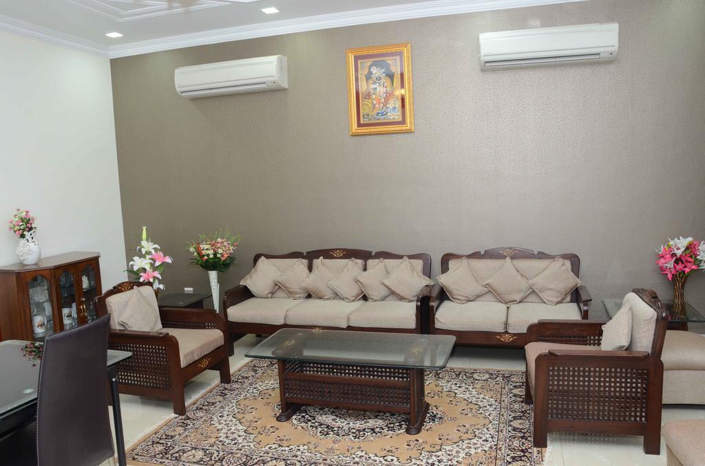Namaste Apartments Нью-Дели Экстерьер фото