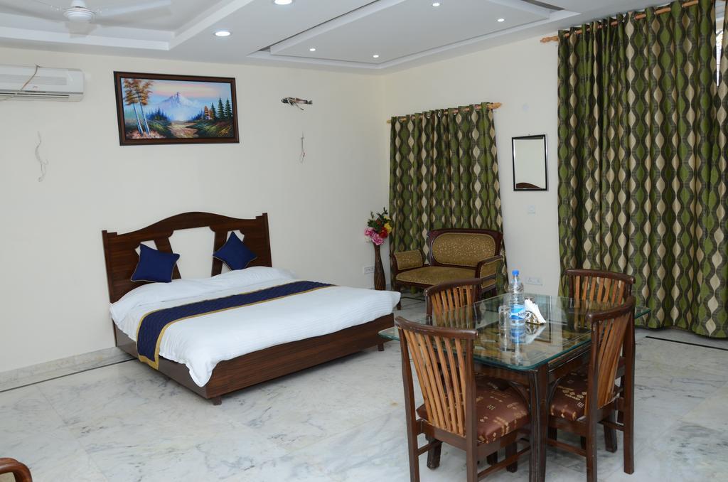 Namaste Apartments Нью-Дели Экстерьер фото